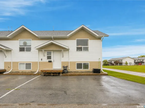 200 Hiebert Crescent #15, Martensville, SK S0K 0A2
