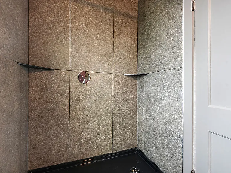 3317 Main St #5 — Photo 10