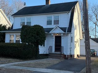 104 Ardmore St, Hamden, CT 06517