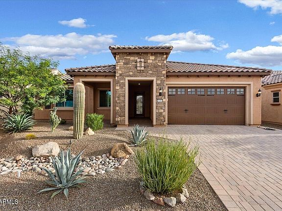 3rd image of 26581 W Abraham Ln