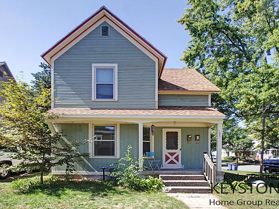 2nd image of 103 Fitzhugh Ave SE