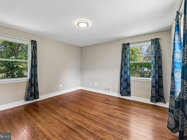 3102 Romain Ct — Photo 12