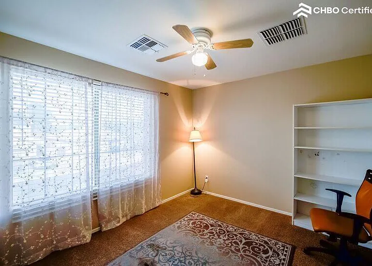 8607 W Brown St — Photo 12