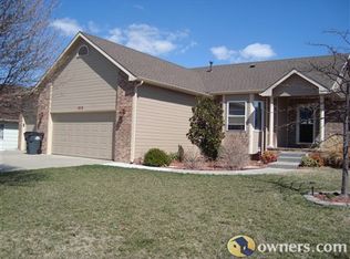1918 S Fox Run Cir, Wichita, KS 67207