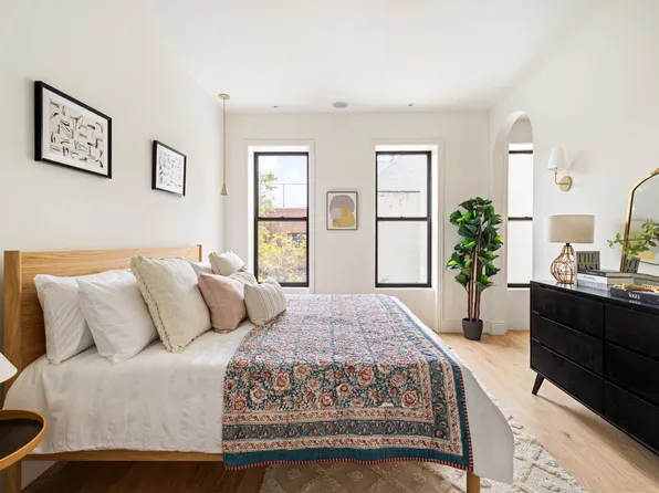 429 Decatur Street image 9 of 17