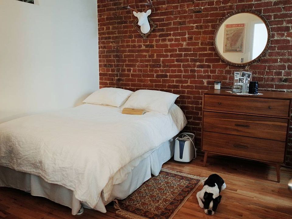 1st image of 376 8th St #1