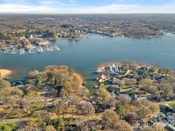 18032 Nantz Rd, Cornelius, NC 28031