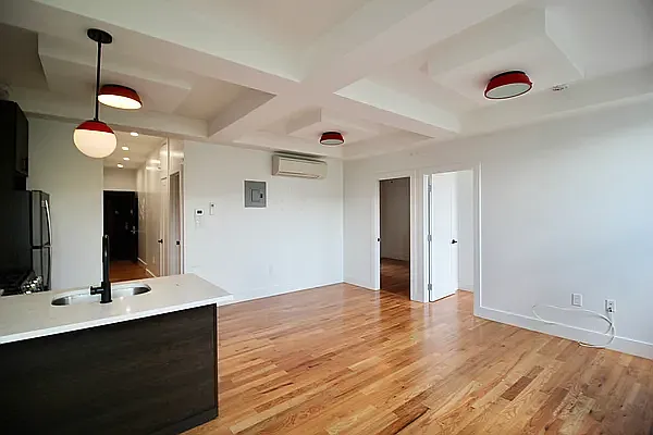 Rented by Duradox Management LLC | media 12