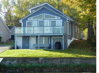 7267 Lakeshore Rd, Cicero, NY 13039