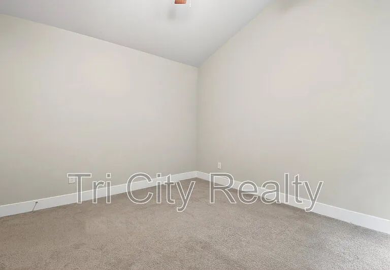6230 Gordon Rd — Photo 65