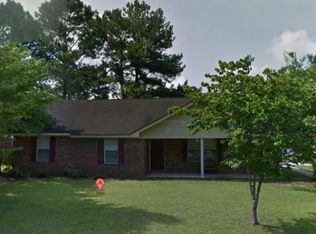 129 Rose Dr, Springfield, GA 31329
