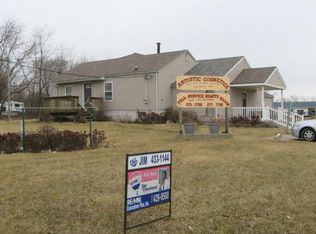 3260 N Charles St, Decatur, IL 62526