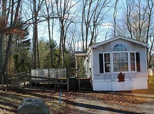 18 Oak Ter, Burrillville, RI 02839