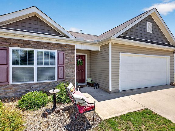 3rd image of 3728 Brookshade Trl