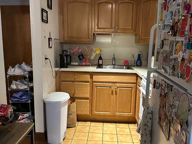 907 Beacon St #2 — Photo 3
