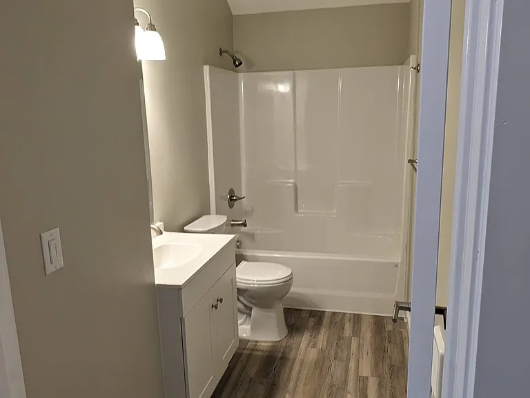 3973 Hayesville Dr NE — Photo 8