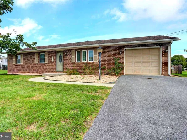 9140 Tea Dr, Mercersburg, PA 17236