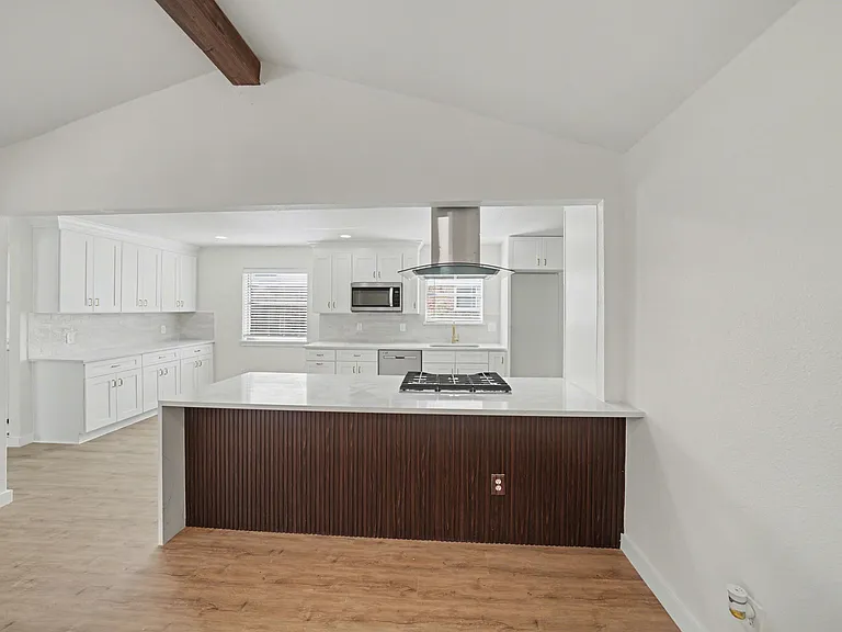 3204 Lynbrook Dr — Photo 10