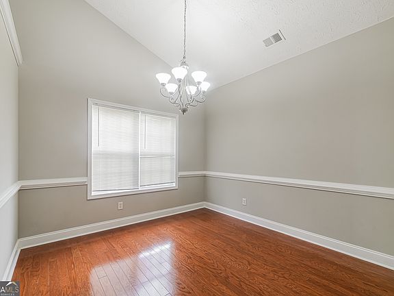 5th image of 293 Hampton Oaks Cir