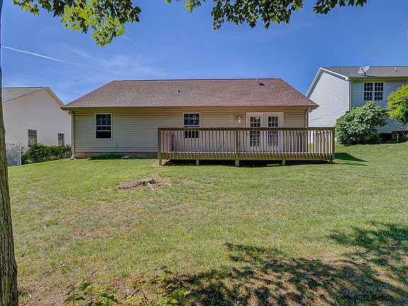 4th image of 5030 Nicholas Hill Ln