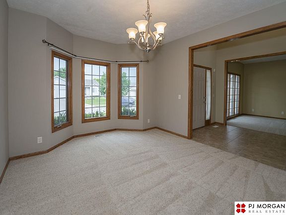 4th image of 11917 S 51st St