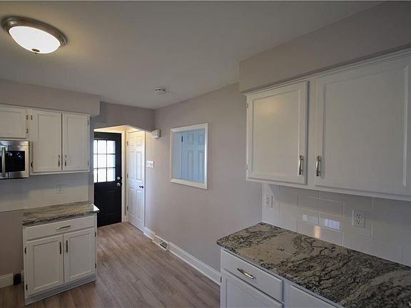 3rd image of 1026 99th St