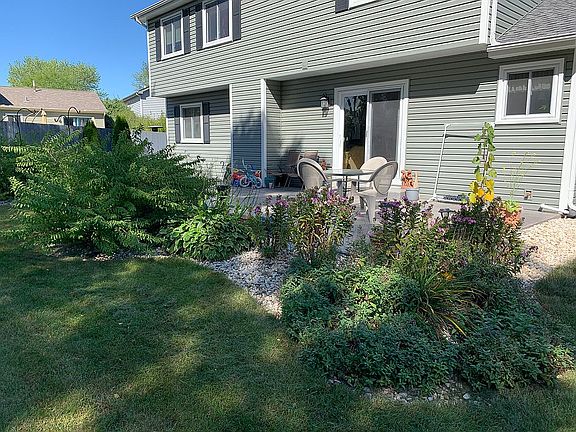 3rd image of 377 N Colony Dr