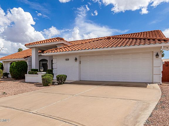 3rd image of 8351 E MONTE Avenue