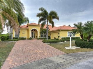 1324 Crystal Greens Dr, Sun City Center, FL 33573