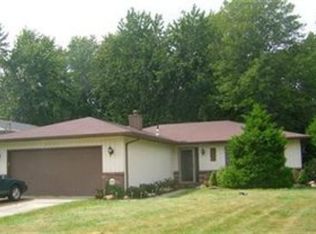4960 Jody Lynn Dr, Mentor, OH 44060