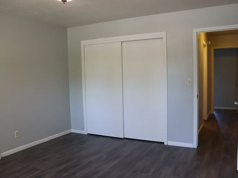 702 E Turnpike Ave — Photo 13