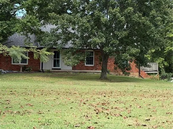 23404 E 189th St, Pleasant Hill, MO 64080