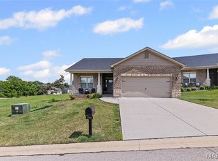 8080 Villa Valley Ln, Caseyville, IL 62232