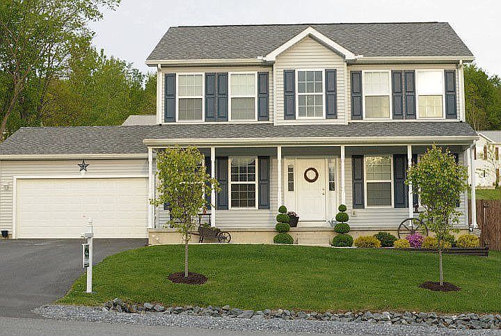 Beautiful Center Hall Colonial