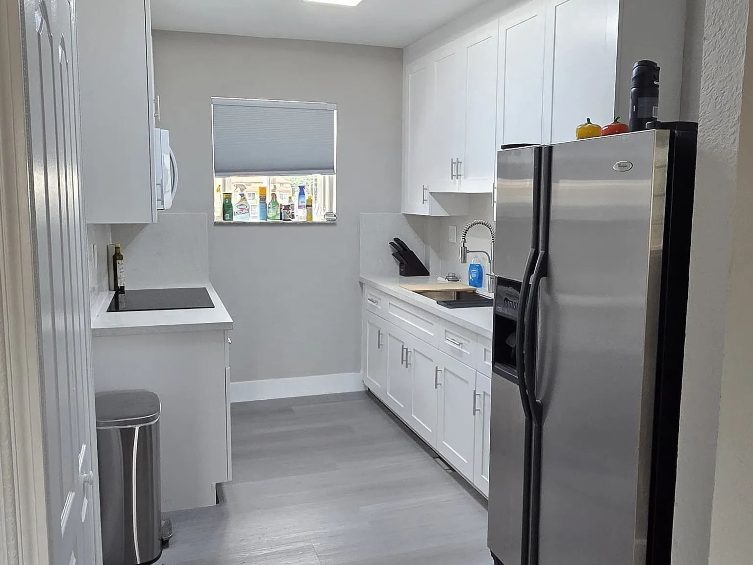 2 bed, 885 sqft, $2,100 — Photo 1
