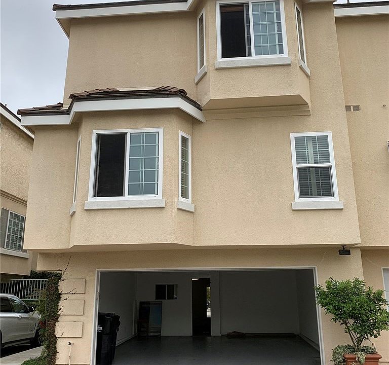 1st image of 2825 Plaza Del Amo Unit 176
