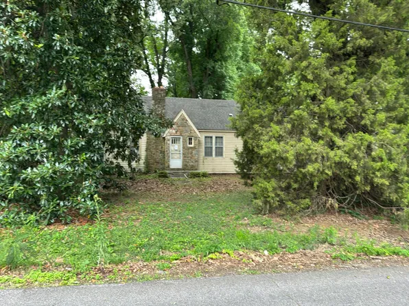 1061 Mosby Rd, Memphis, TN 38116