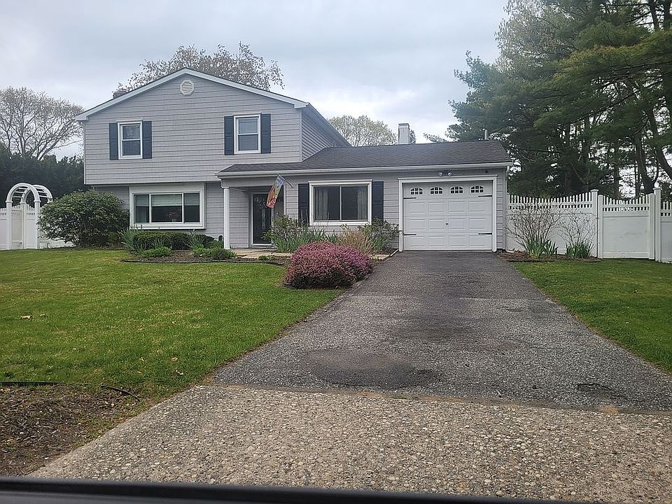 2nd image of 965 Old Town Rd