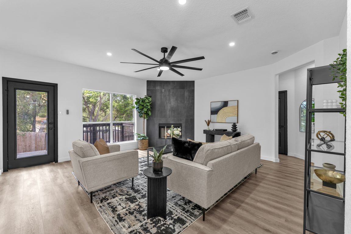 next background image