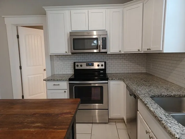 329 Cleveland St — Photo 11