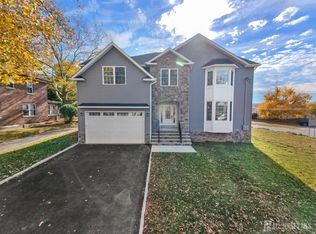 210 Corliss Ave, Phillipsburg, NJ 08865