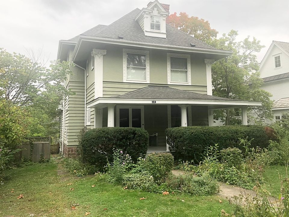 1st image of 123 N Grant St