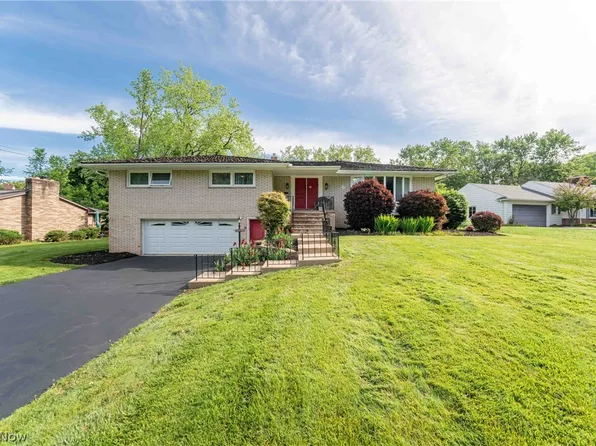 23225 Bryden Rd, Shaker Heights, OH 44122
