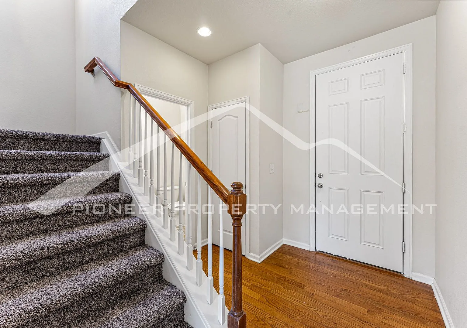 Spacious Home with Fenced Yard and Central AC — Photo 3