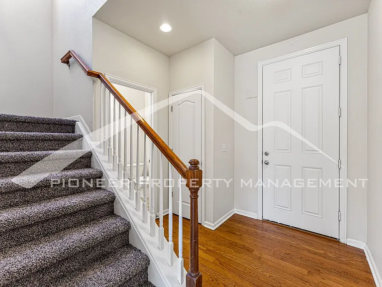 25004 E Pinewood Pl — Photo 3