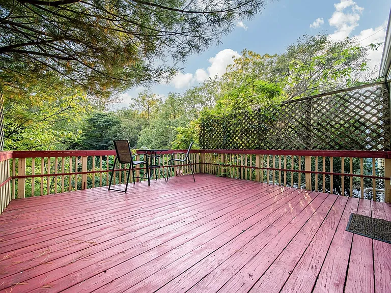 1315 Saturn Dr — Photo 35