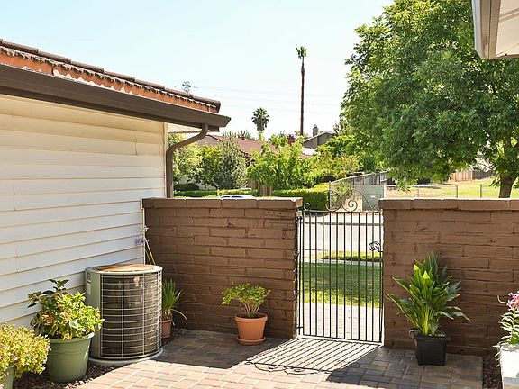 3rd image of 6147 Encinal Dr