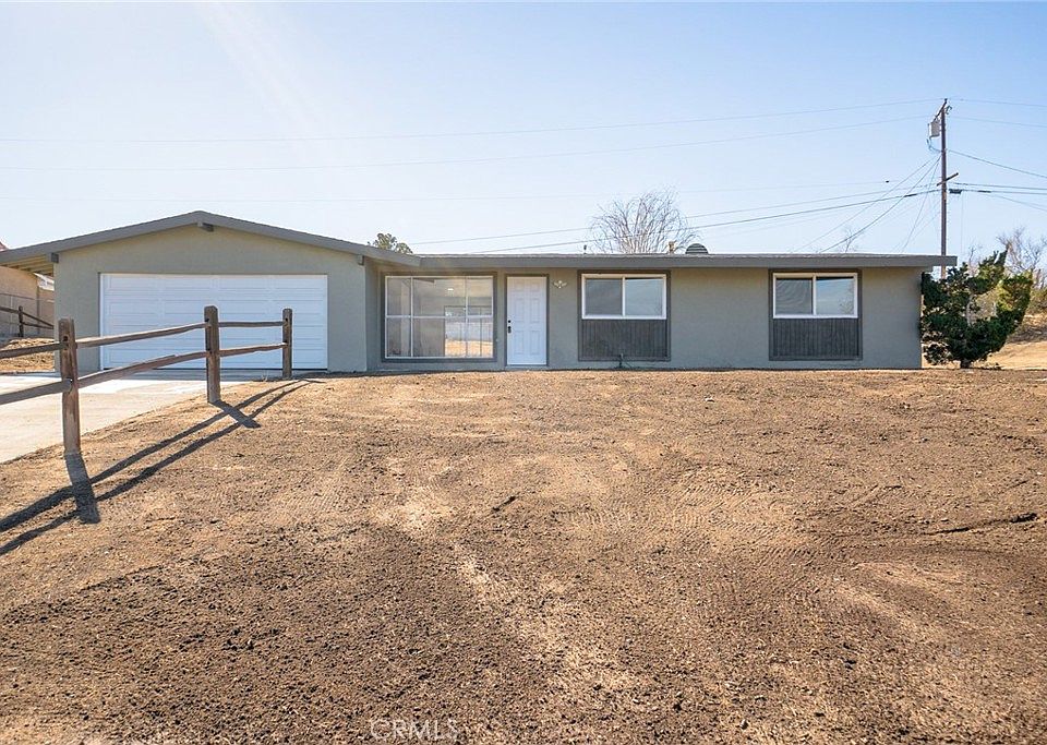 1st image of 15801 Arbolada Ln
