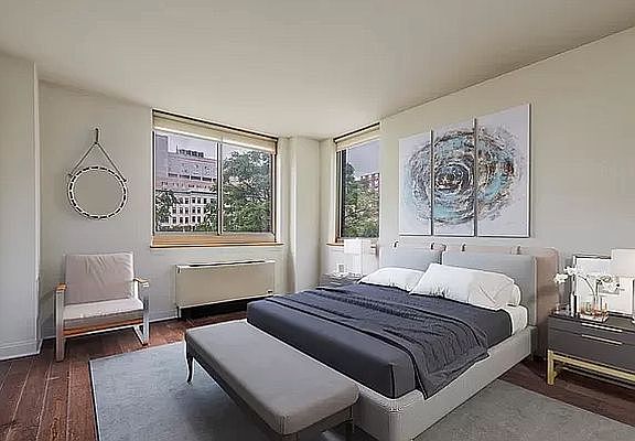 3rd image of 327 E 101st St APT 6