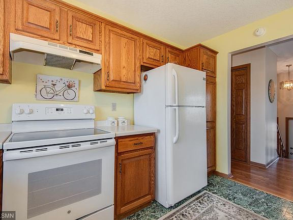 5th image of 469 Brookwood Dr